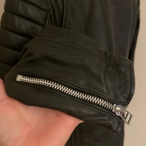 (NWT) Goosecraft Dual Zip Leather Black Biker Jacket, Medium